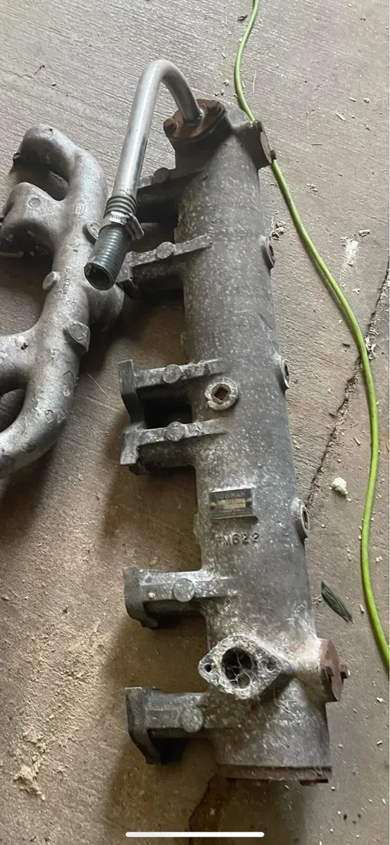 *wanted * Ford 2725e exhaust - Image 1