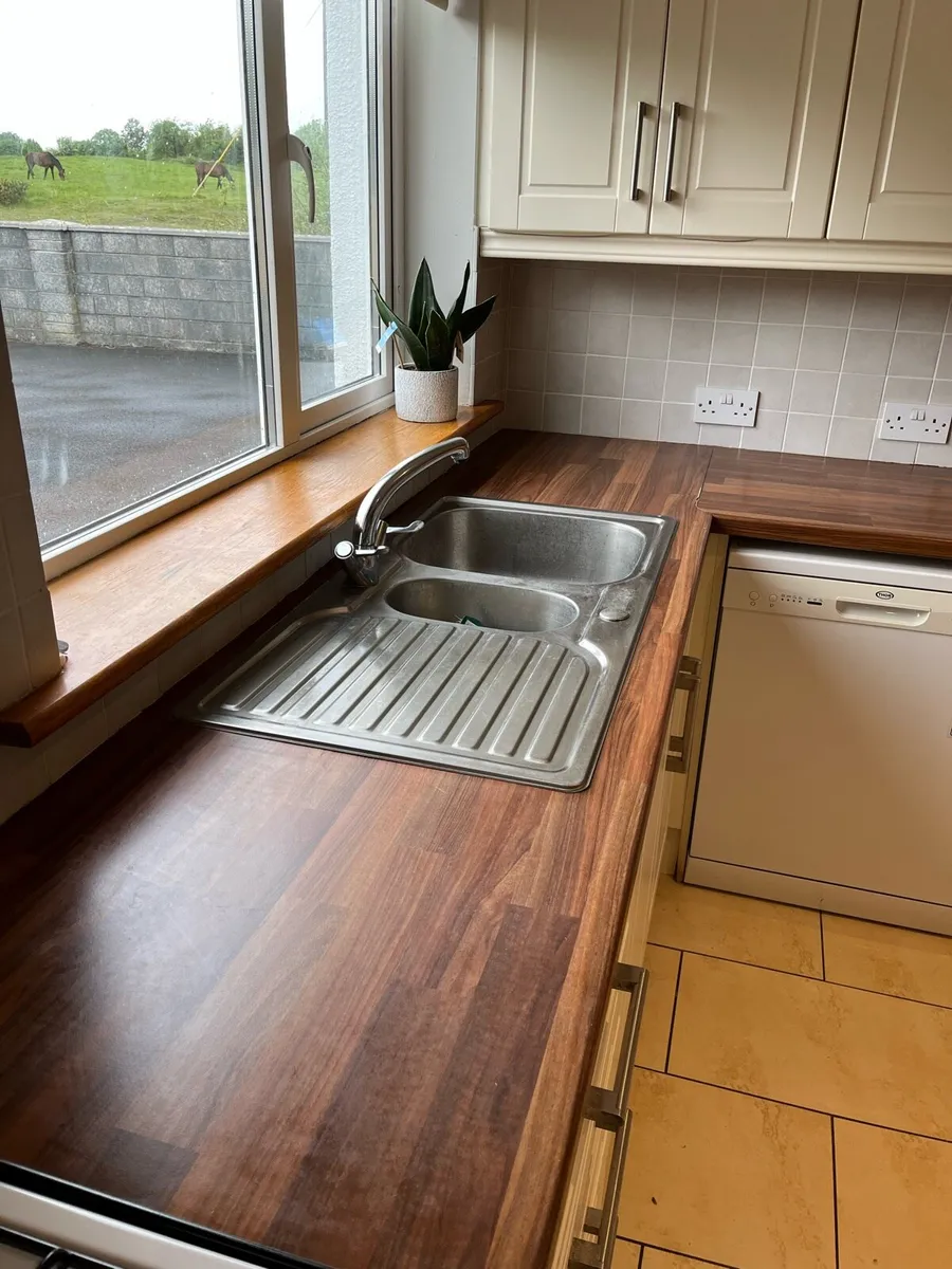 Kitchen - Image 4