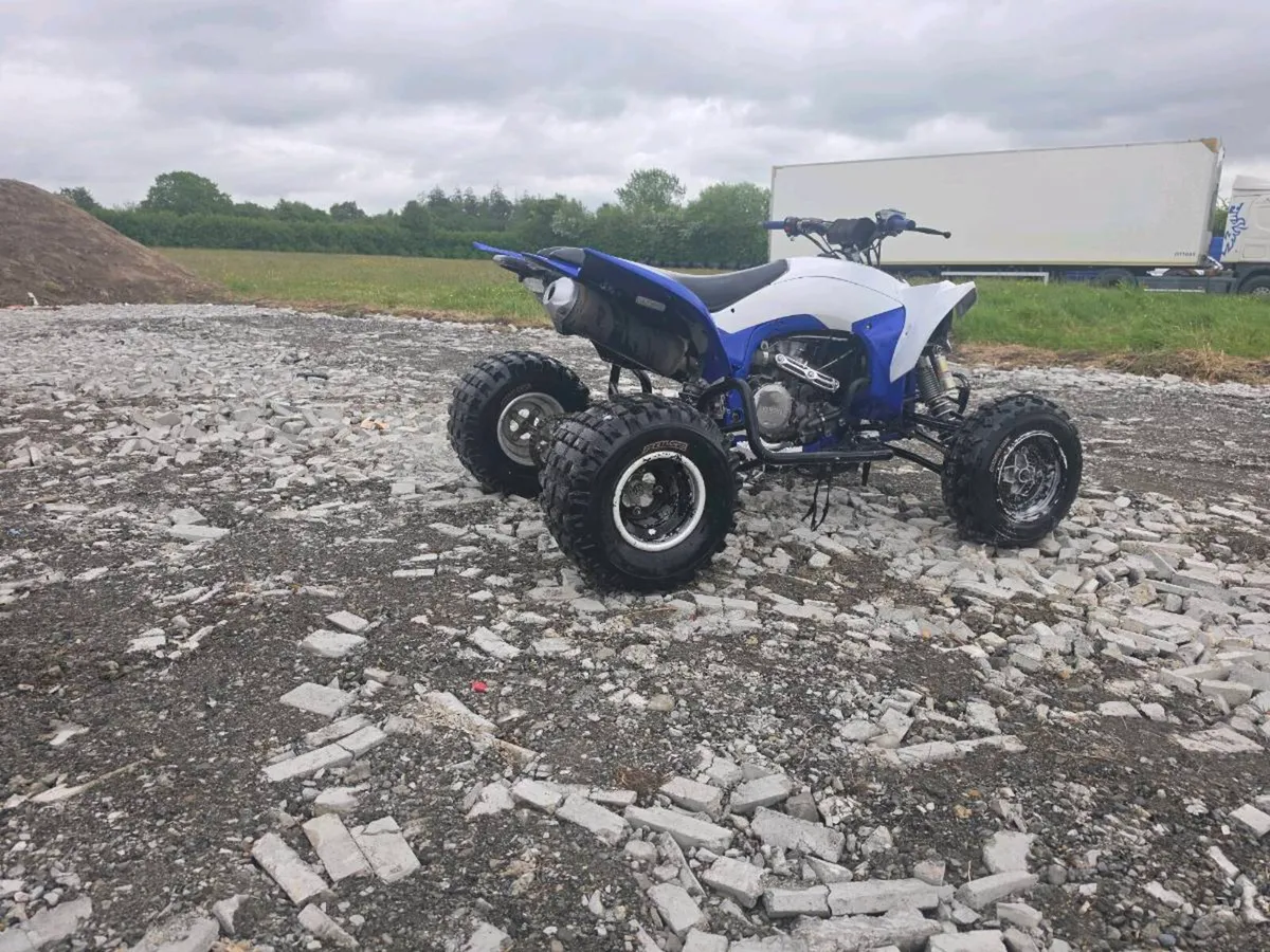 YFZ 450r - Image 2