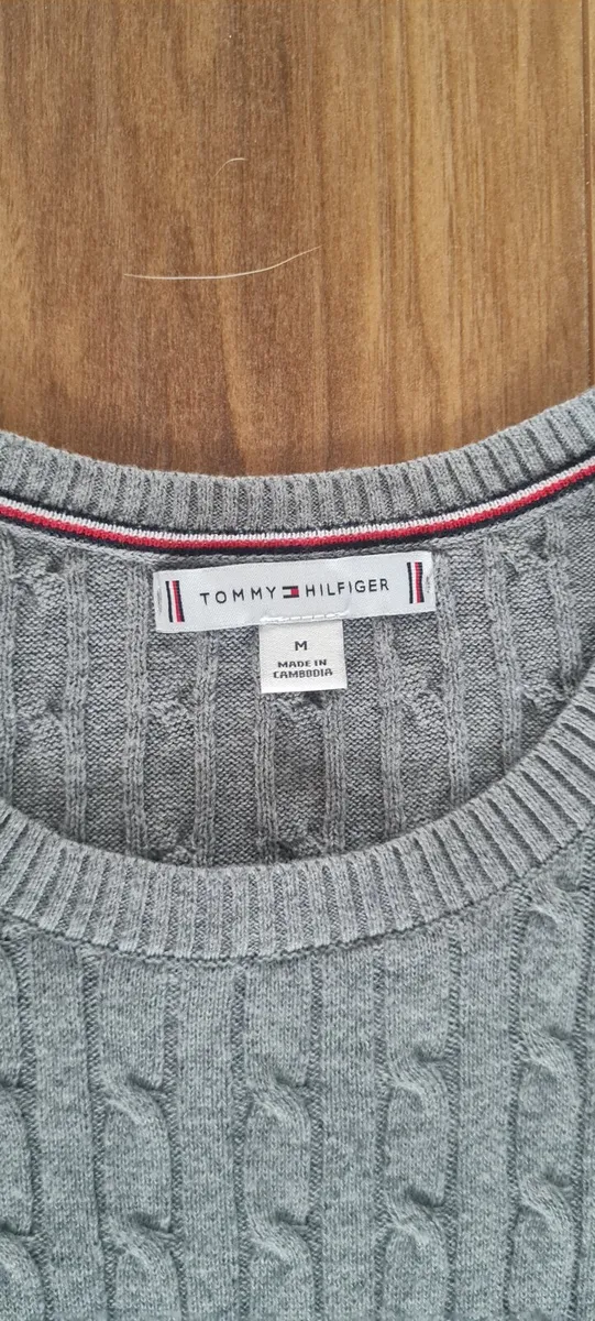 BNWOT ladies Tommy Hilfiger short sleeved jumper - Image 3