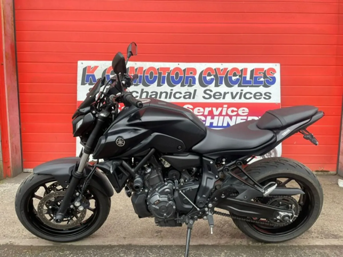 YAMAHA MT 07 - Image 4