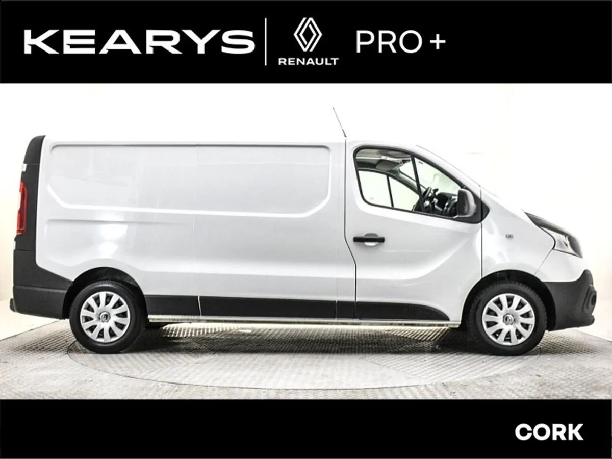 Renault Trafic LL29 dCi 120 Business Panel Van Eu6 - Image 2