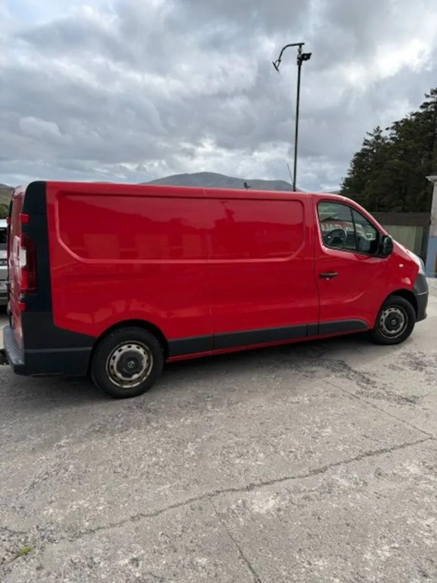 Nissan Van  NV300 2017 with NEW Test - Image 4
