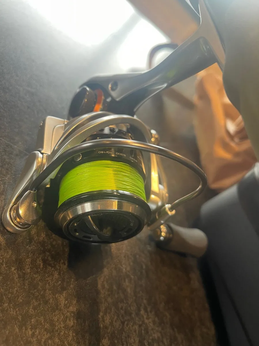 Savage Gear SG4 & Reel - Image 2
