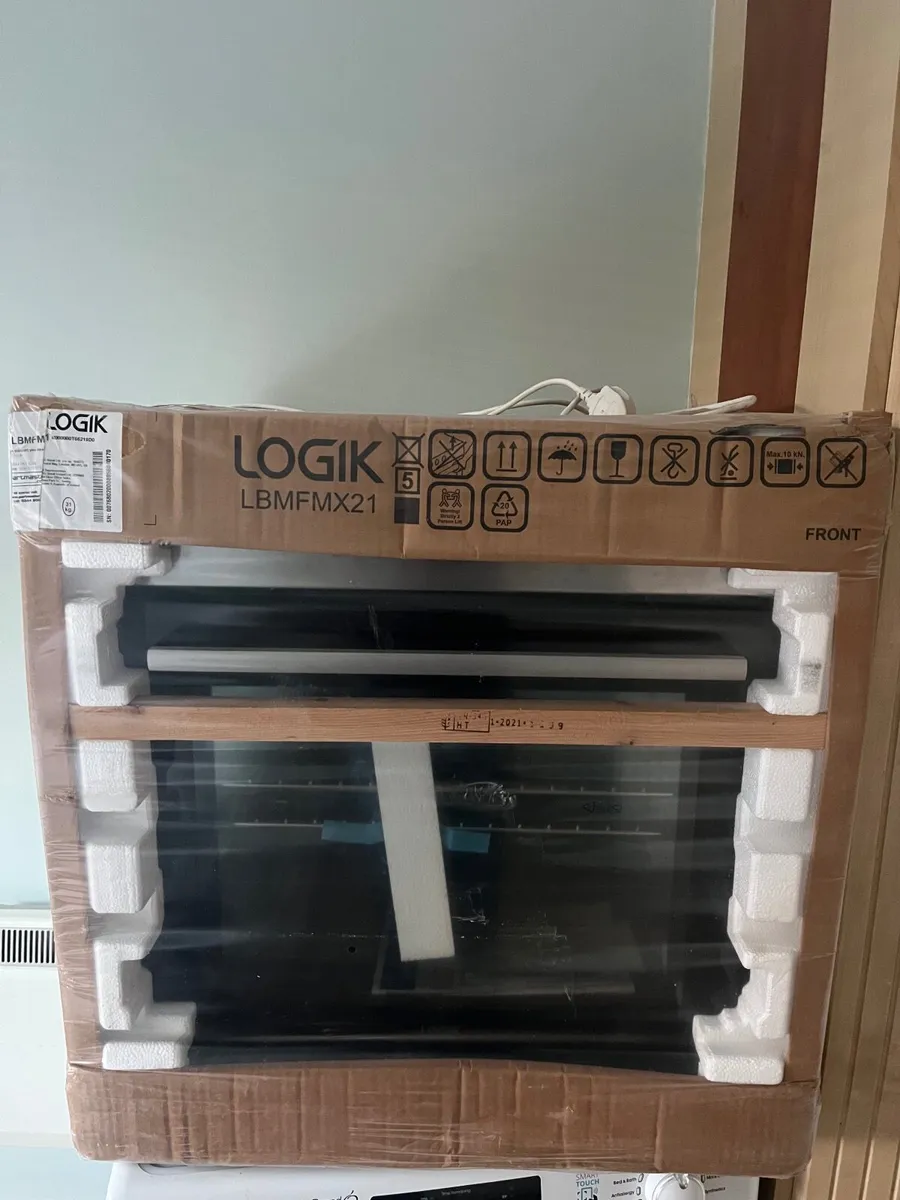 Brand new oven - Image 2