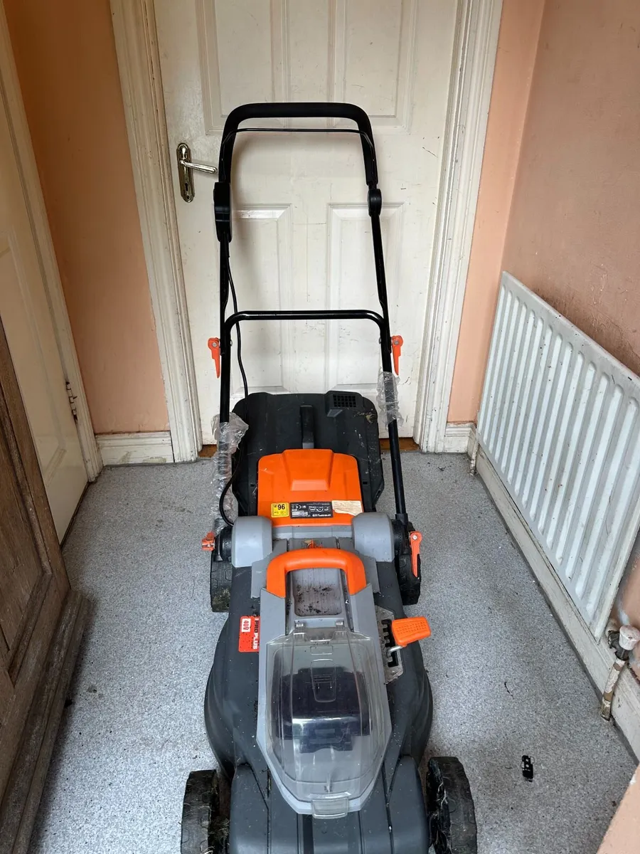 Lawn Mover - Image 3