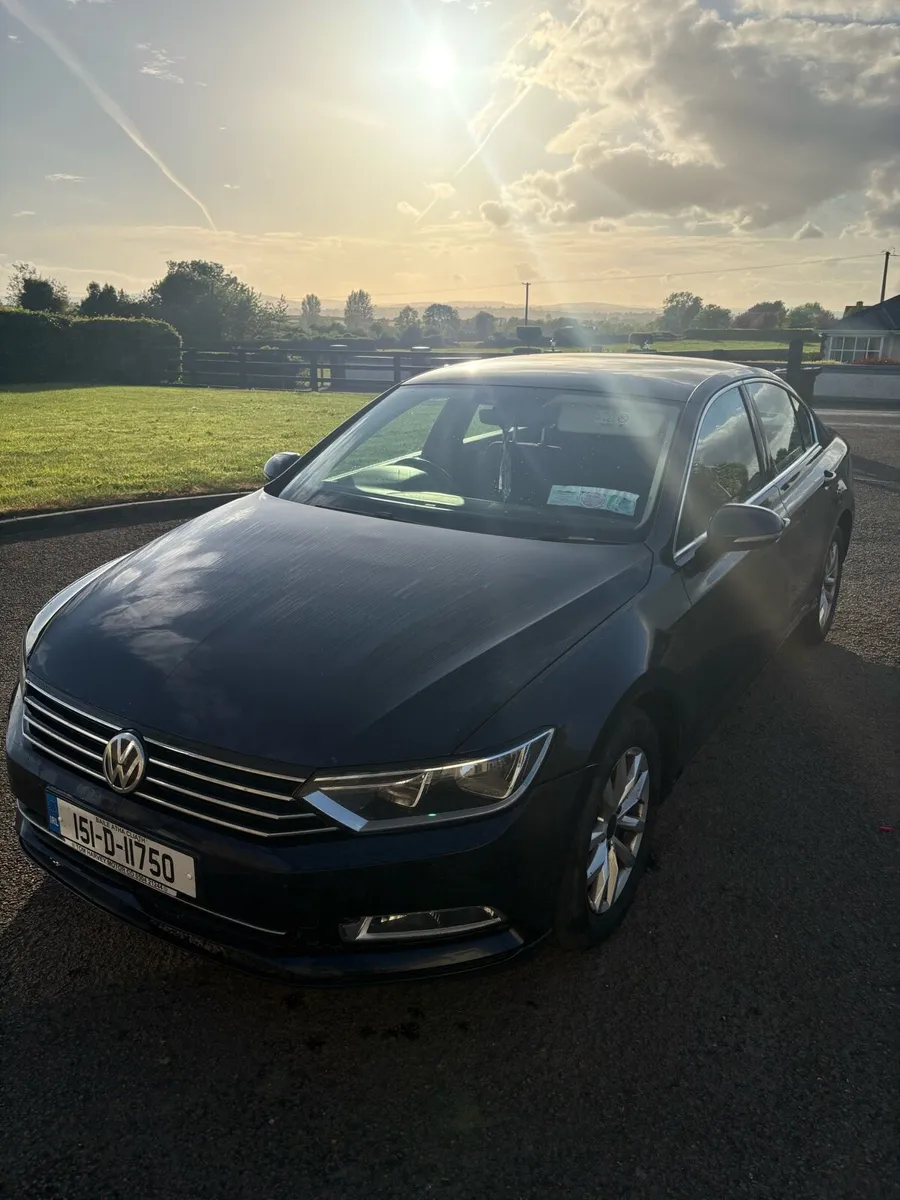 Volkswagen Passat - Image 1
