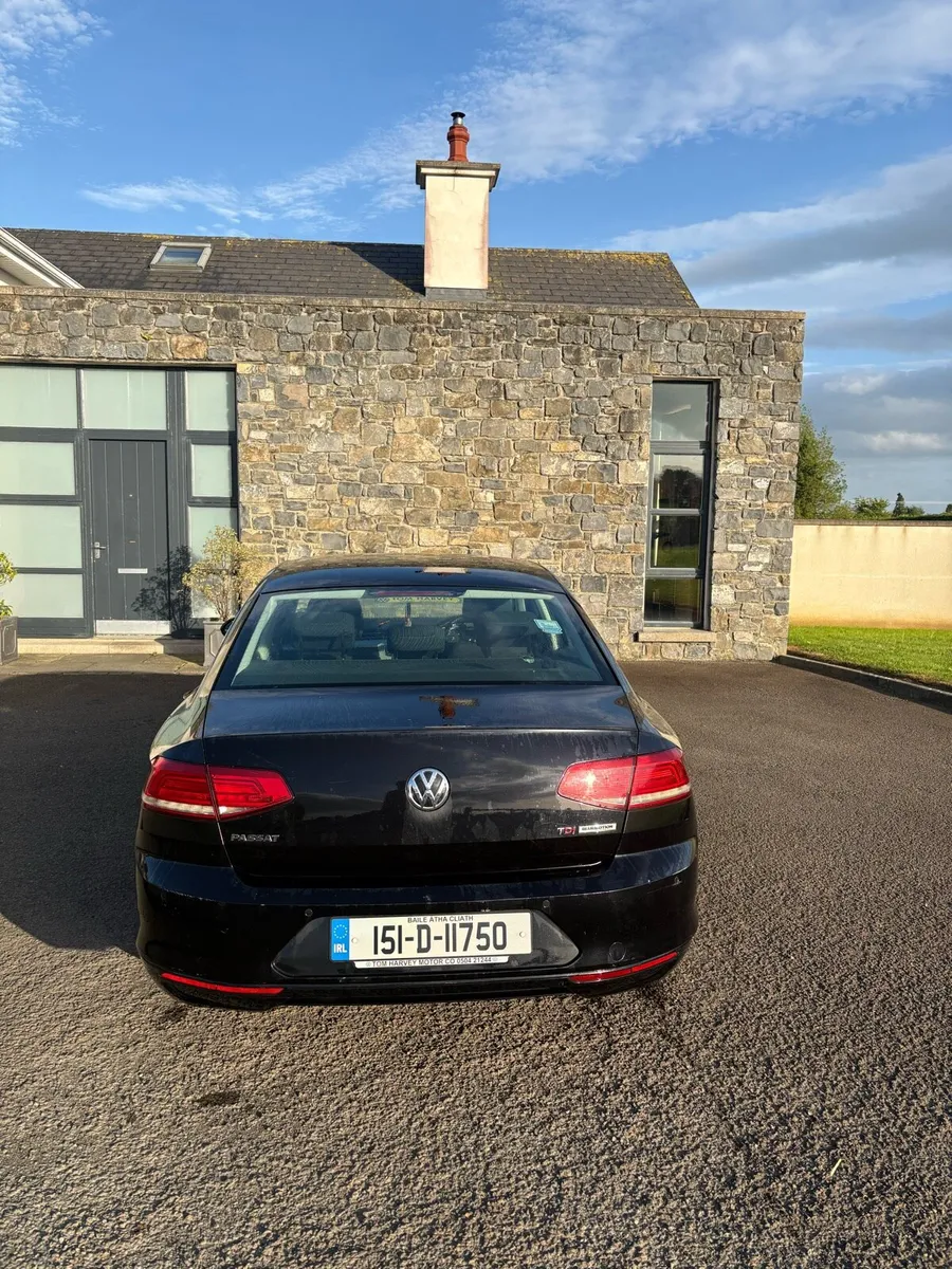 Volkswagen Passat - Image 2