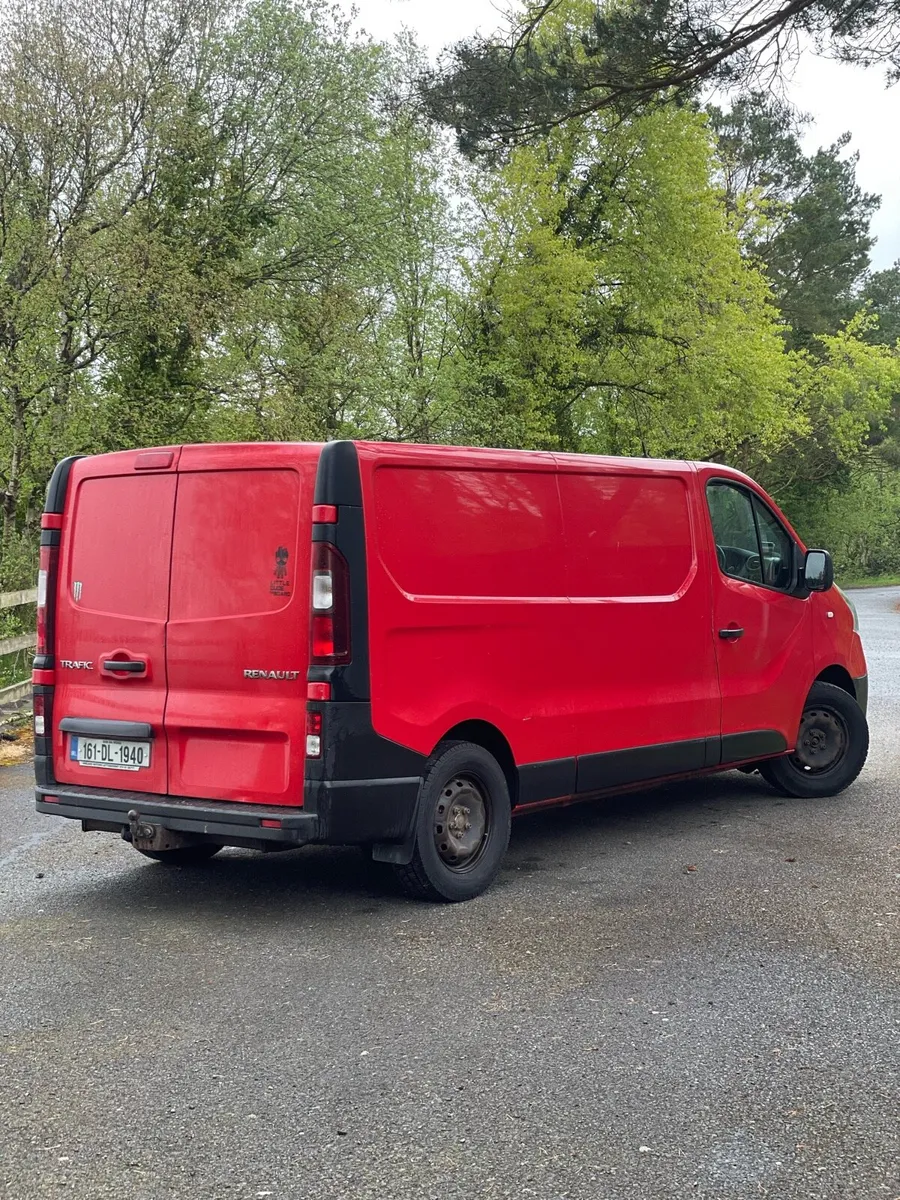 Van - Image 4