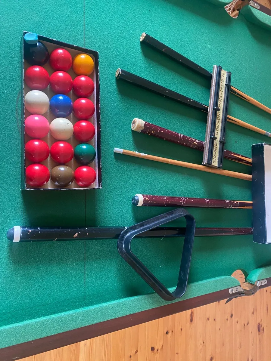Pool table - Image 4