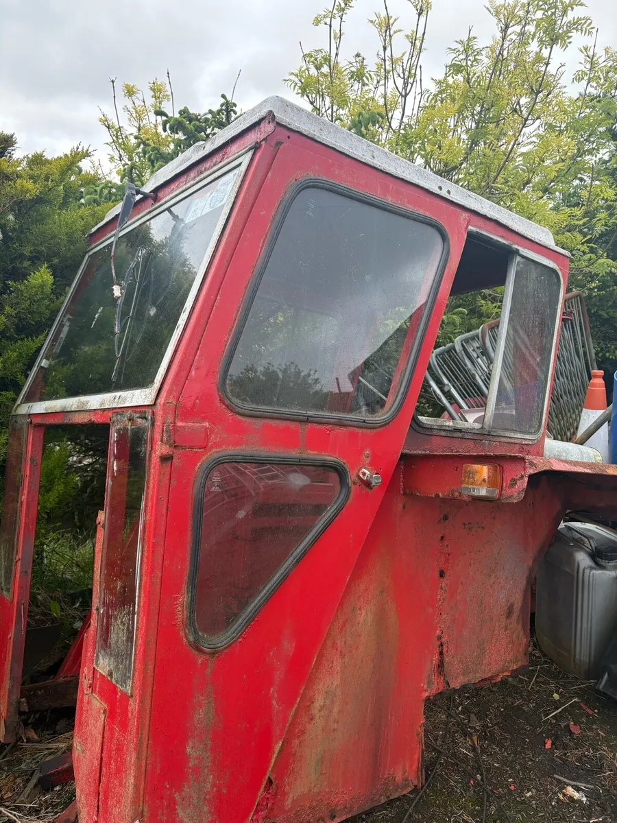 135/ 35 cab for sale - Image 1