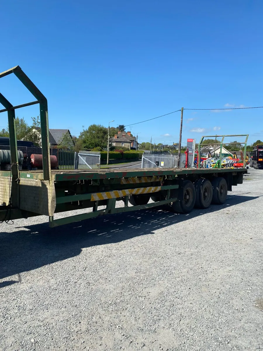 Souhan 33ft Tri Axle Bale Trailer - Image 2