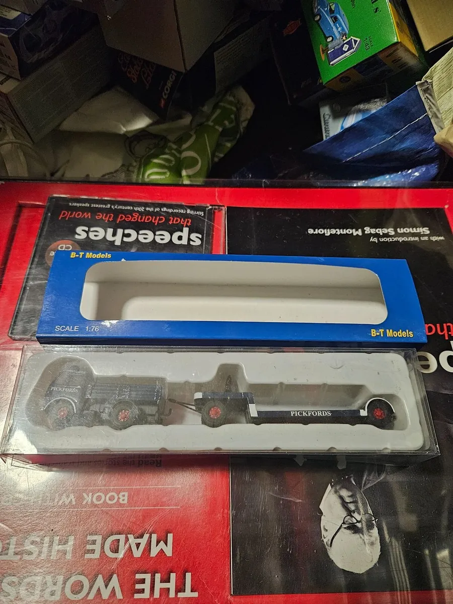 Corgi Hornb BT Models Pickfords Truck and Trailer - Image 1