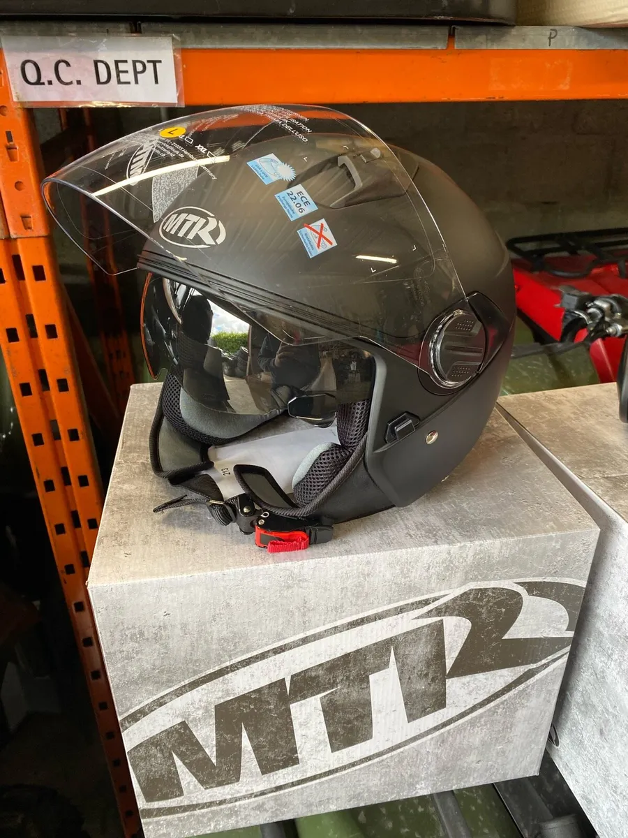 Quad Helmets - Image 1