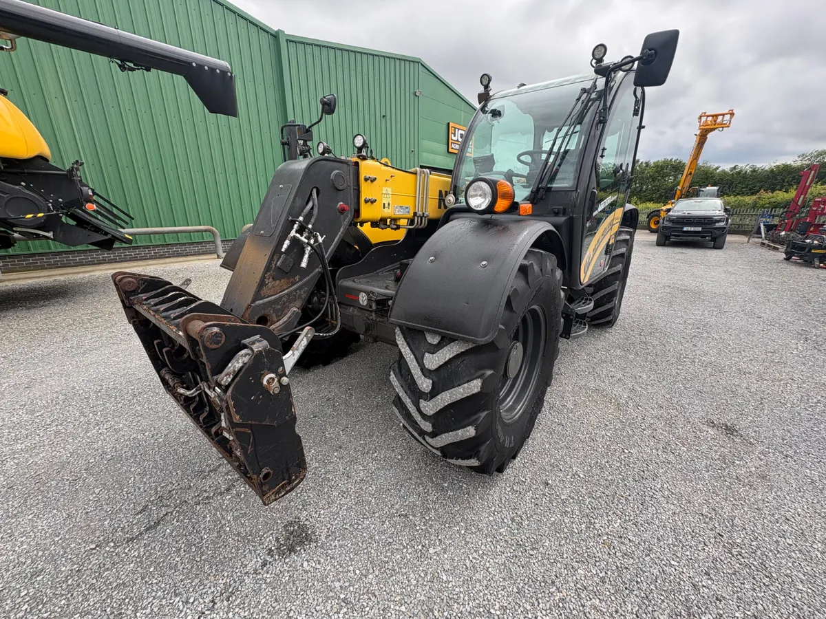 NEW HOLLAND TH7.42 TELEPORTER - Image 2