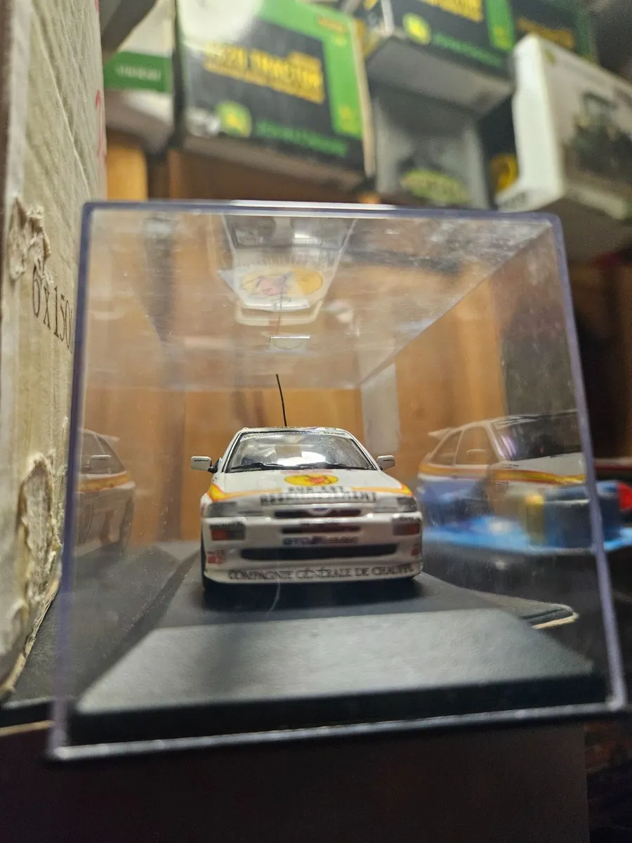 Corgi Minichamps Ford Escort Rally - Image 4