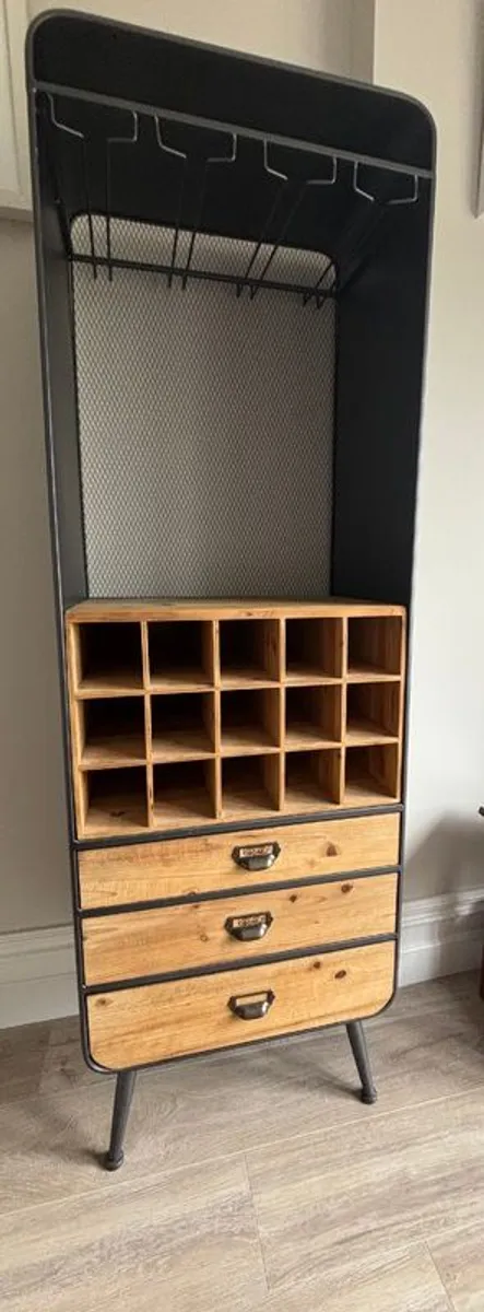 Wine & Glass Display Unit - Image 1