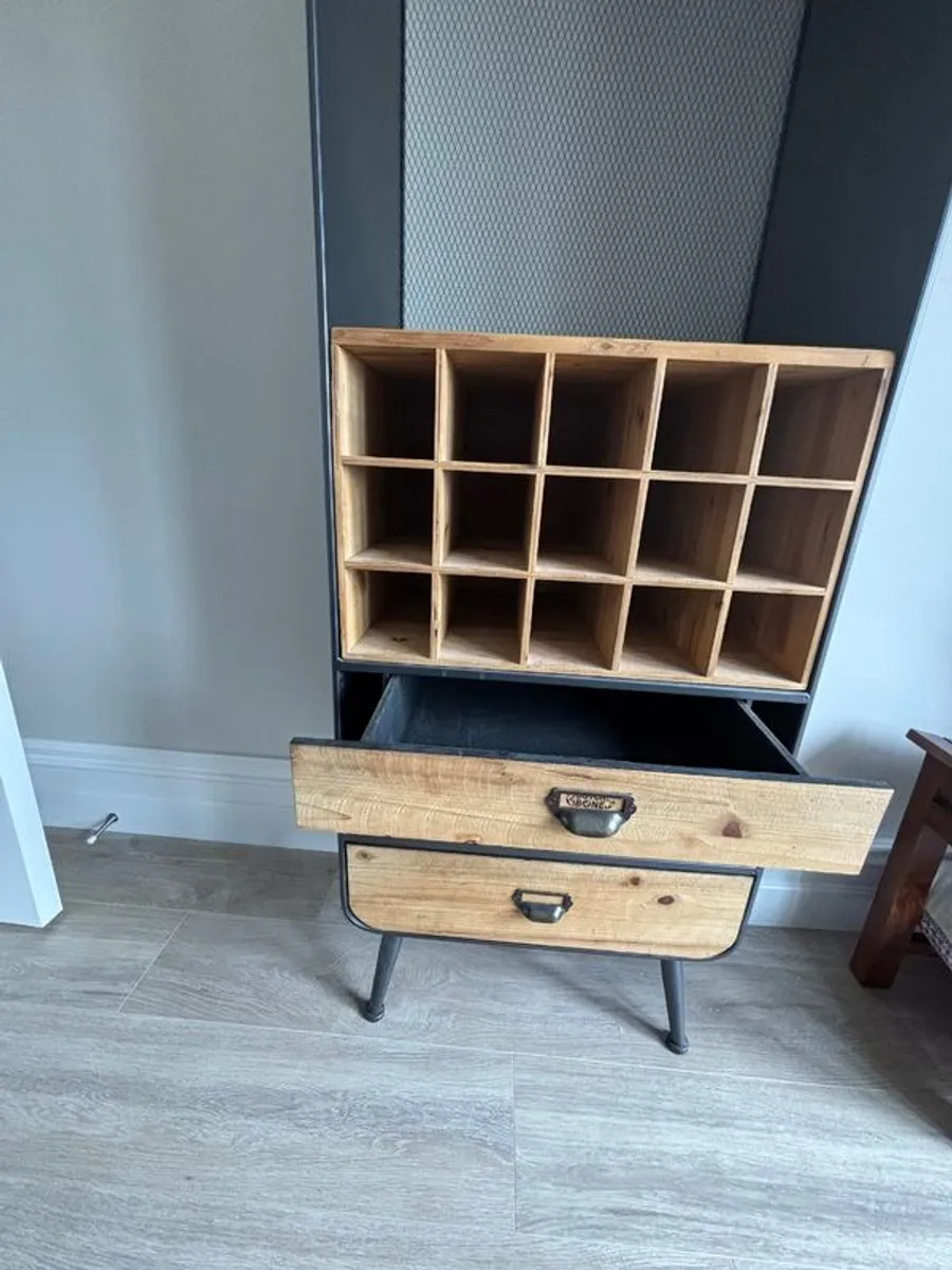 Wine & Glass Display Unit - Image 2