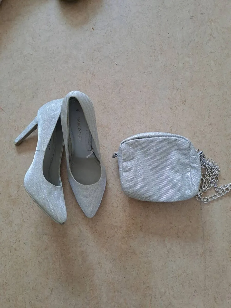 High heel shoes and bag - Image 1