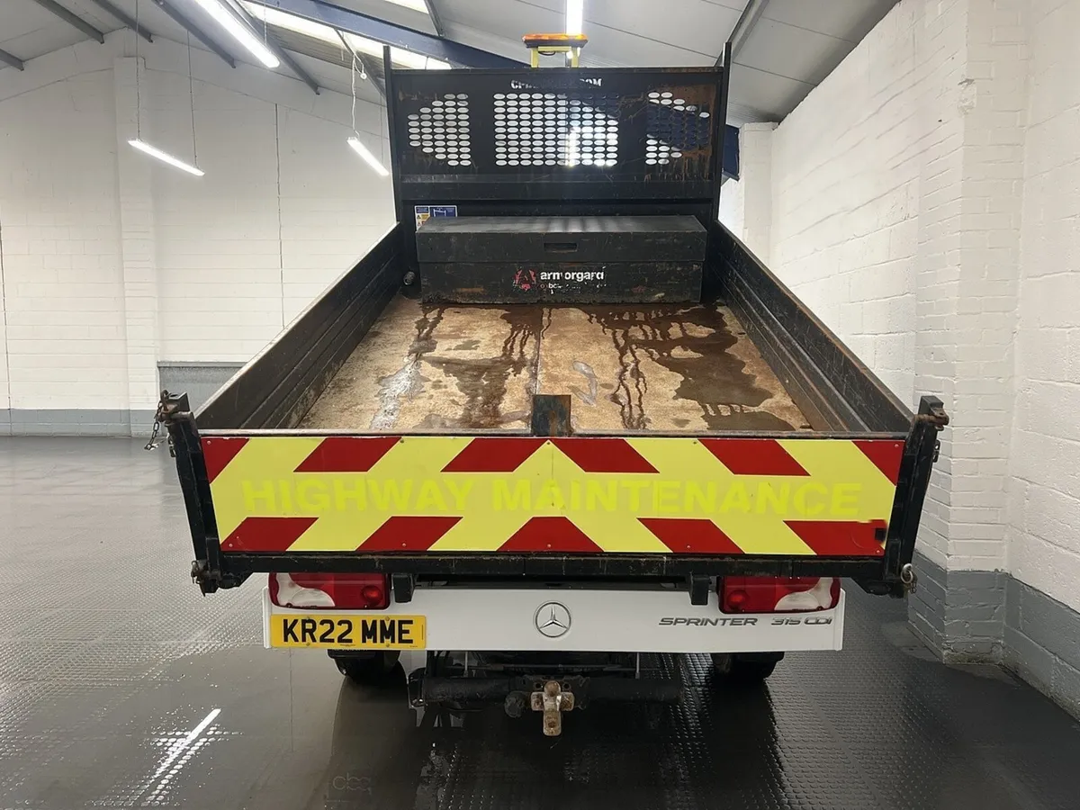 2022 Mercedes-Benz Sprinter Tipper Van - Image 2
