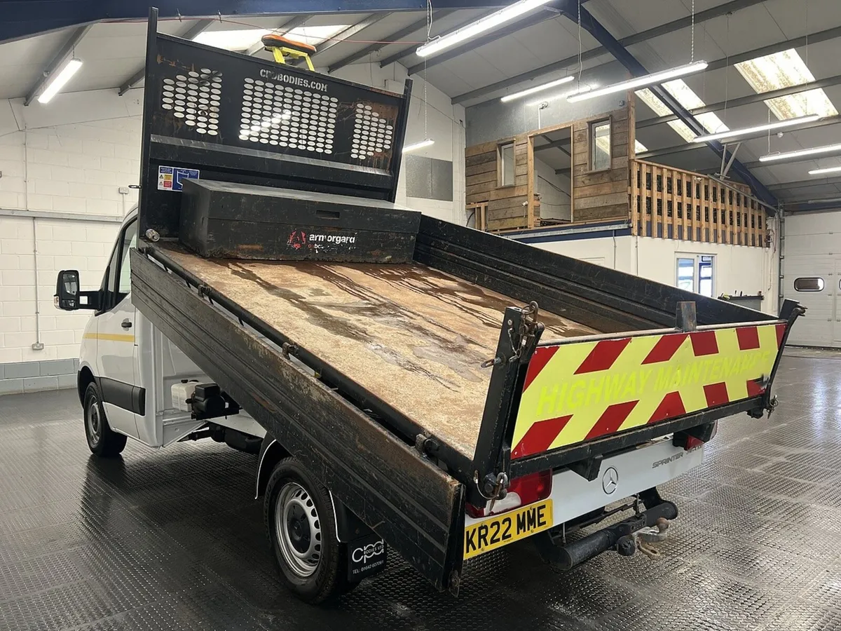 2022 Mercedes-Benz Sprinter Tipper Van - Image 4