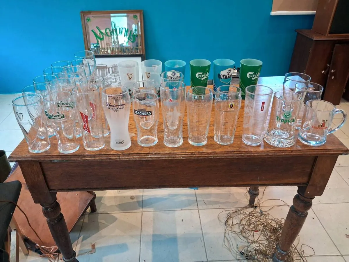Pint glass 30 in total, suit home bar - Image 1