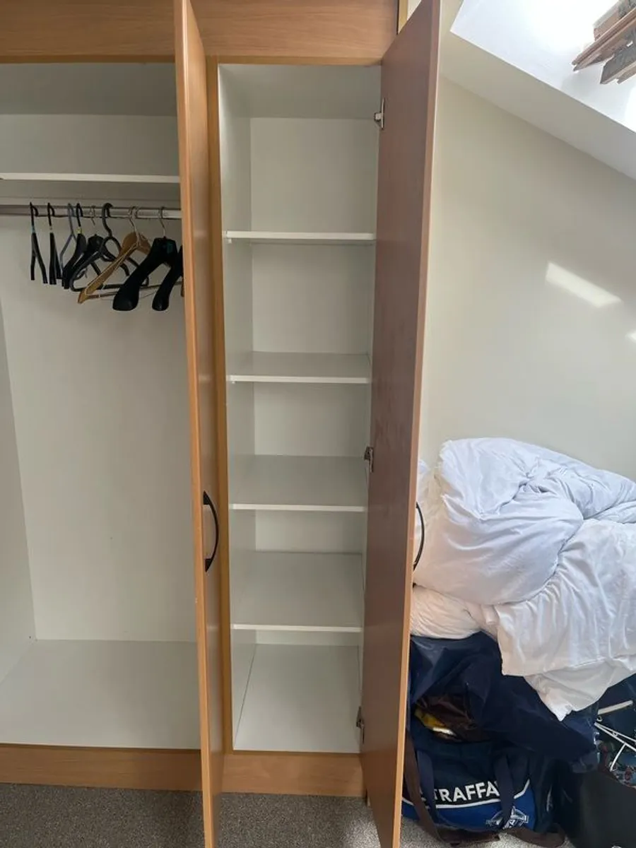 Oak panel Wardrobe - Image 3