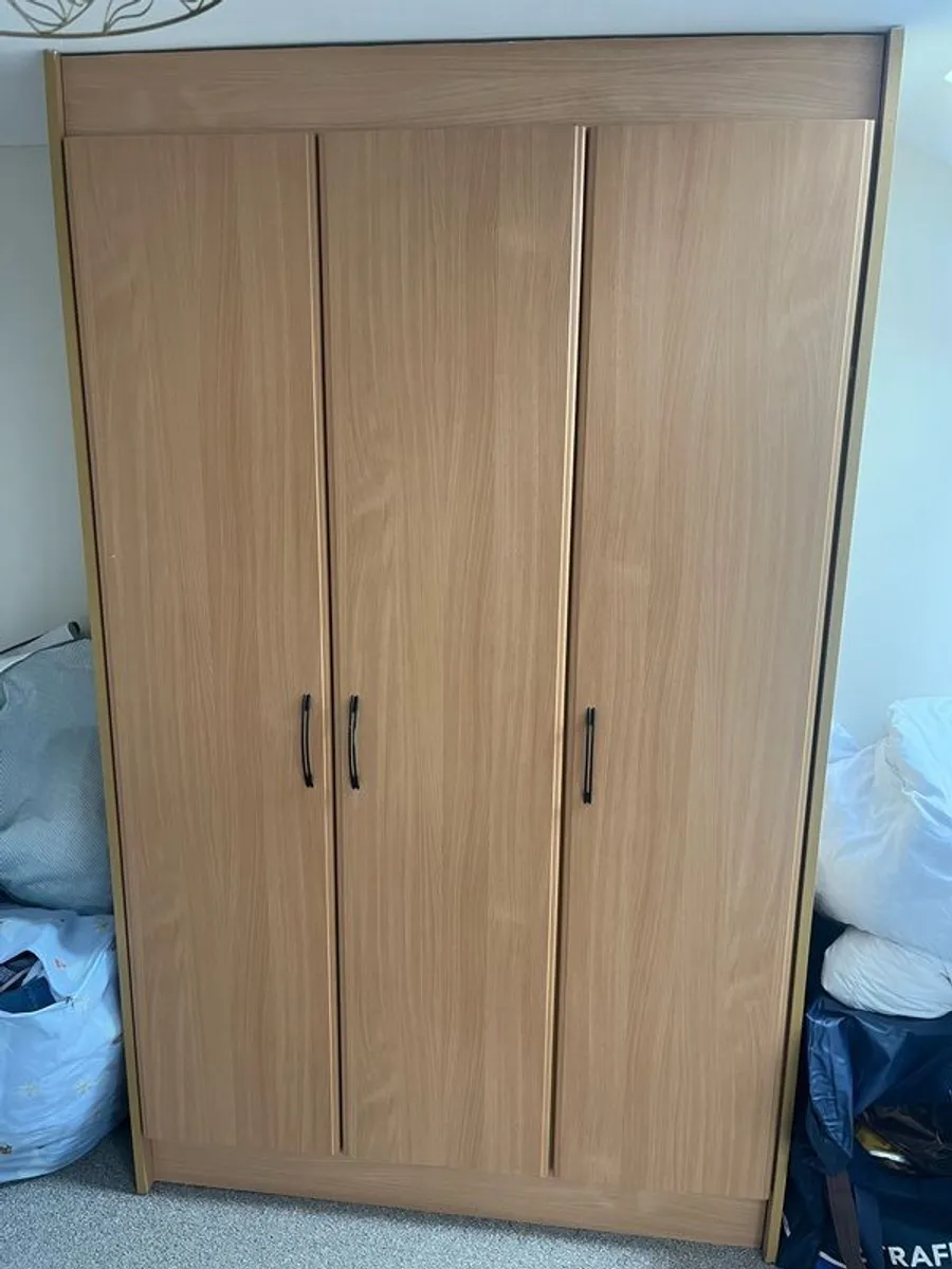 Oak panel Wardrobe - Image 1