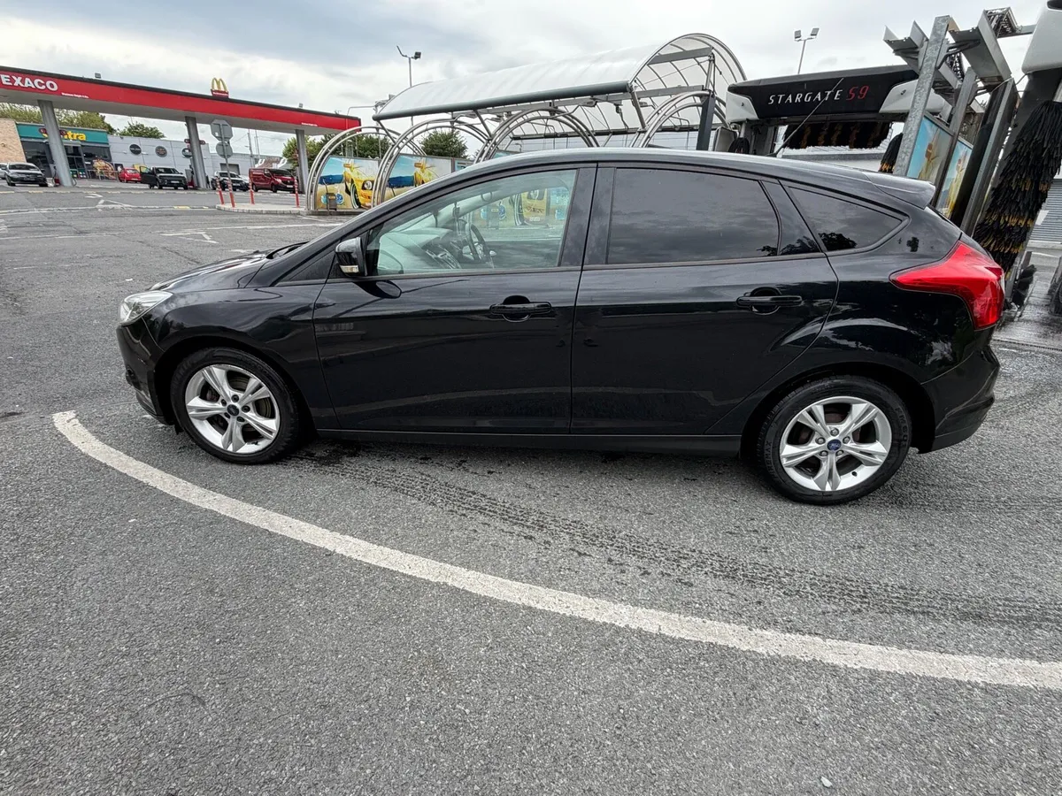 Ford focus - Image 2