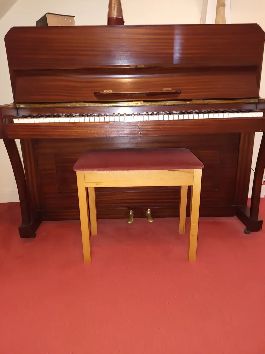 Piano - Image 1