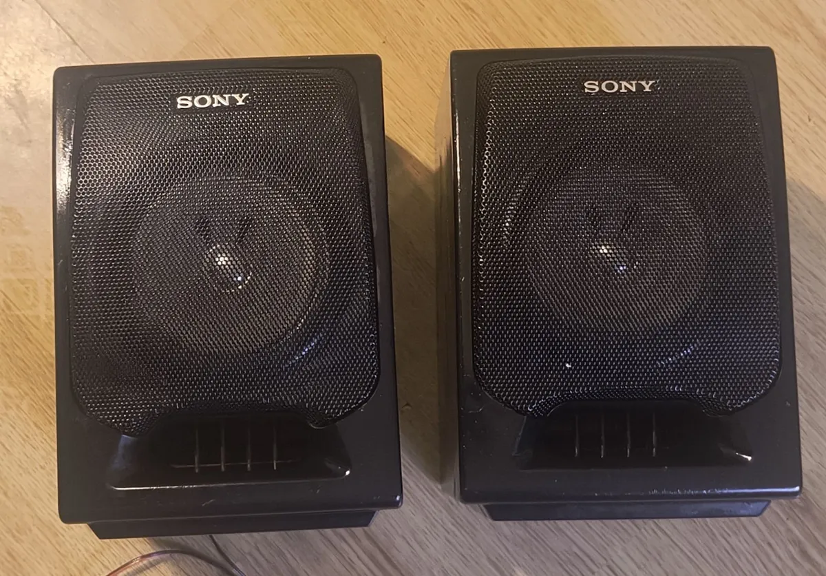 Black Sony Stereo Bookshelf - Image 1
