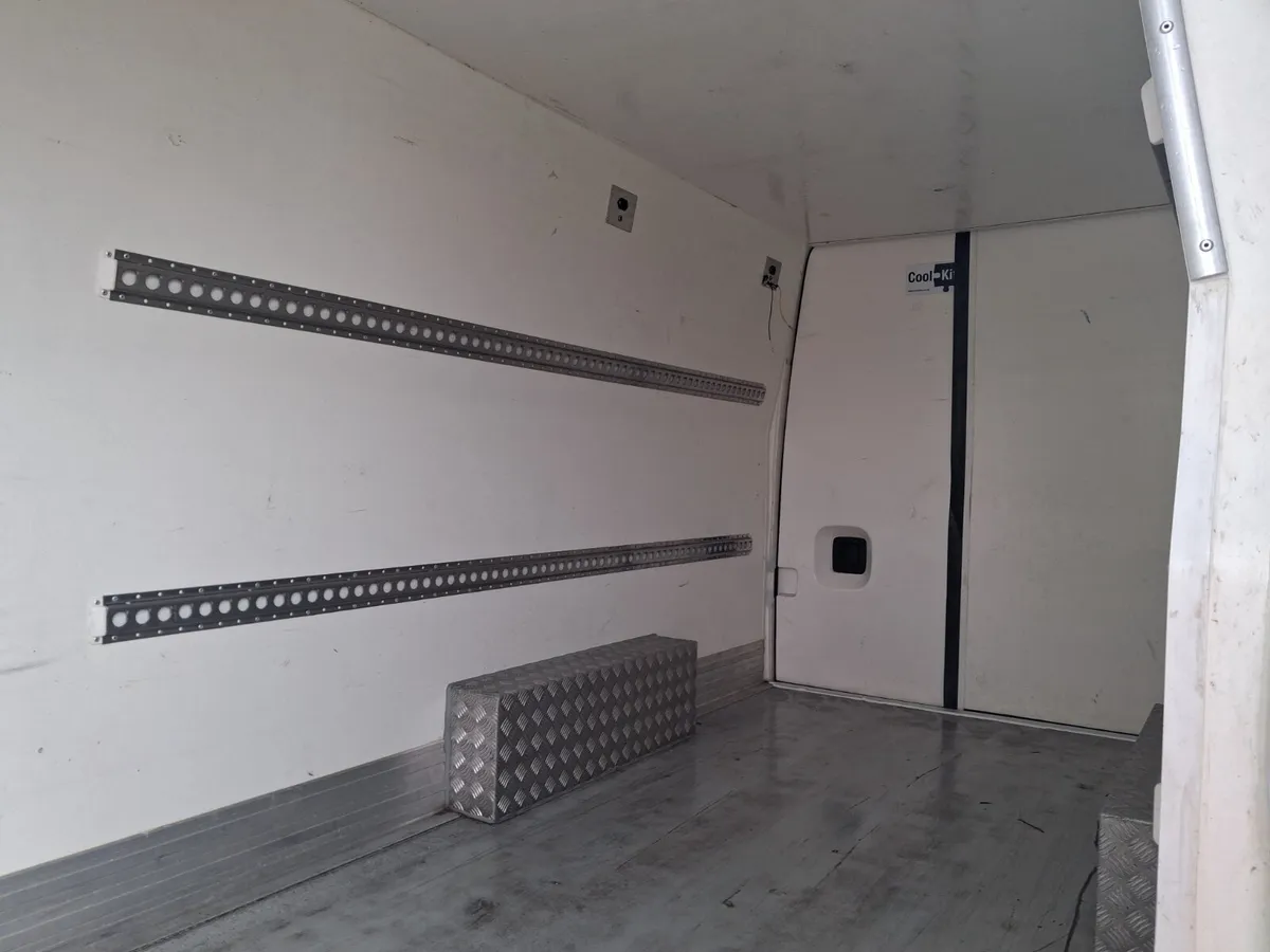 2023 Mercedes-Benz Sprinter Refrigerated Van - Image 3