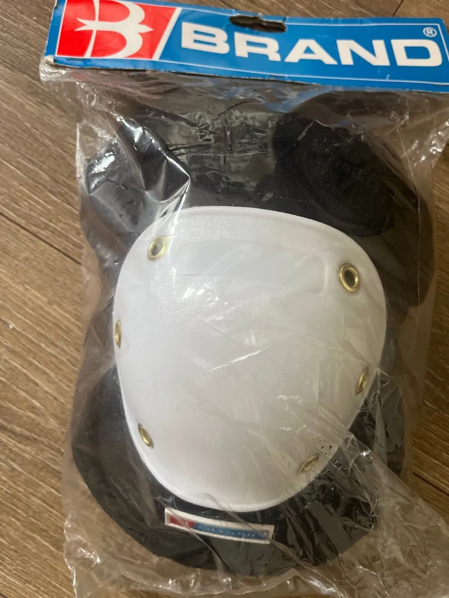 New packed knee pads - Image 3