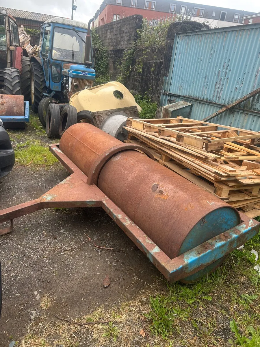 Water filled roller - Image 1