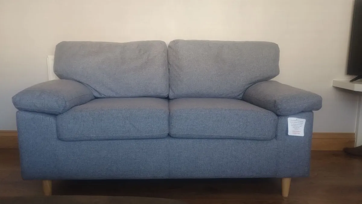 Couch - Image 2