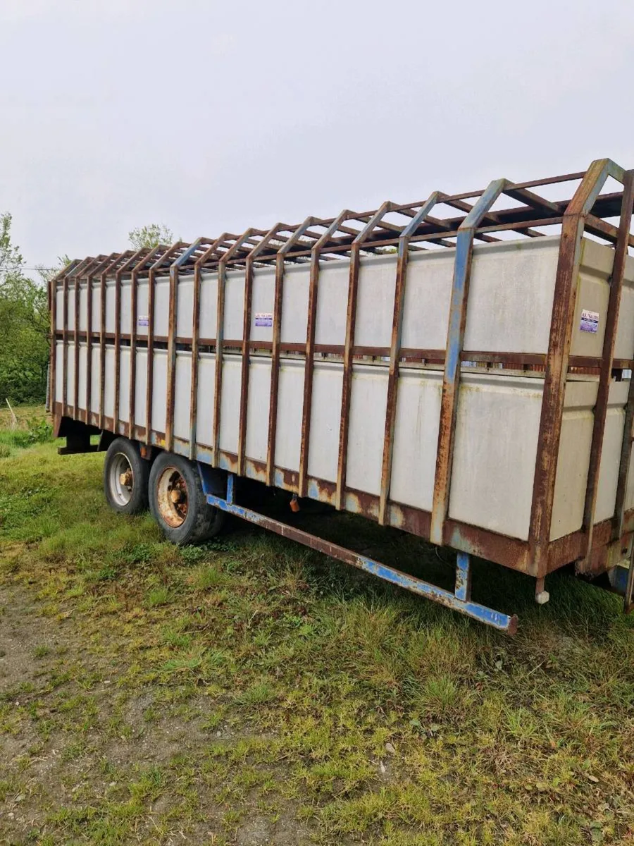 22' cattle trailer - Image 3