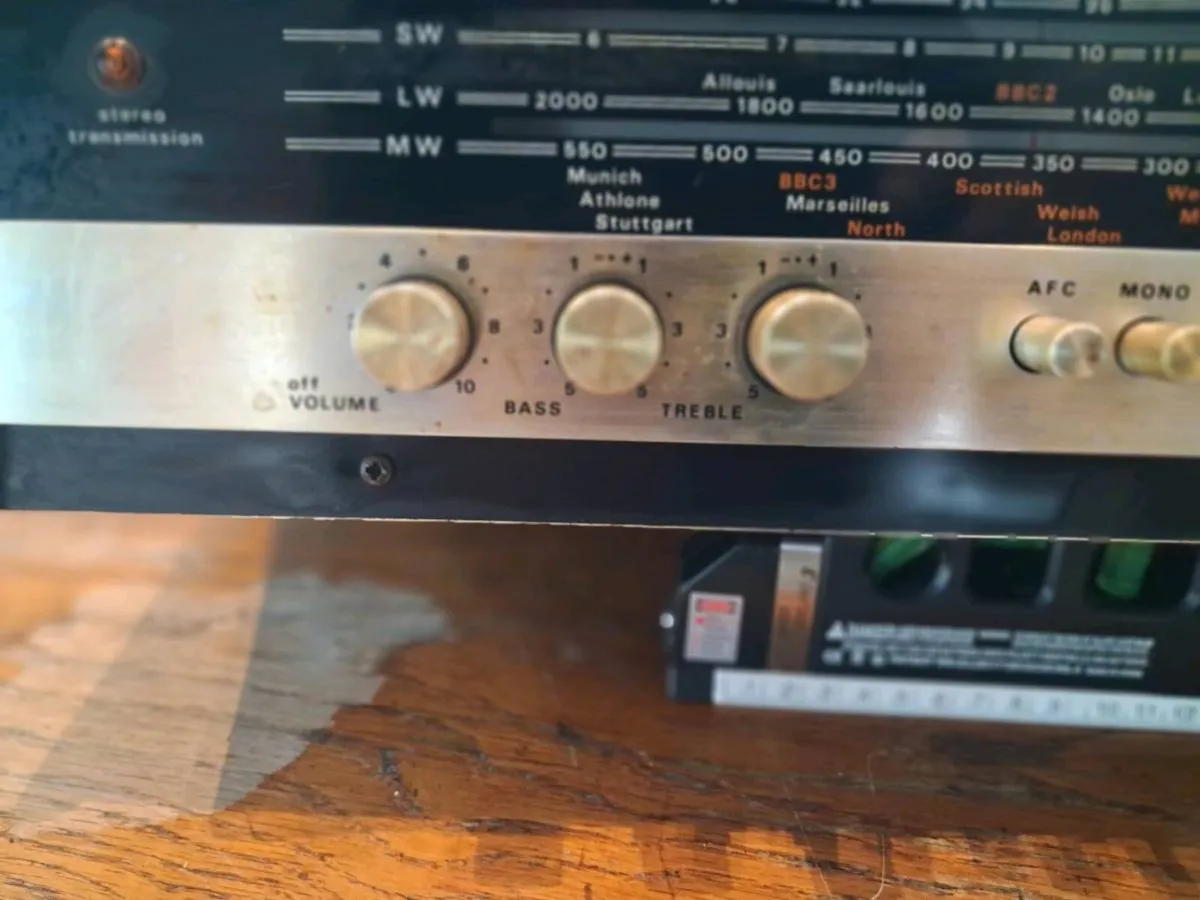 Ferguson 3409 AM - FM stereophonic reciever - Image 3