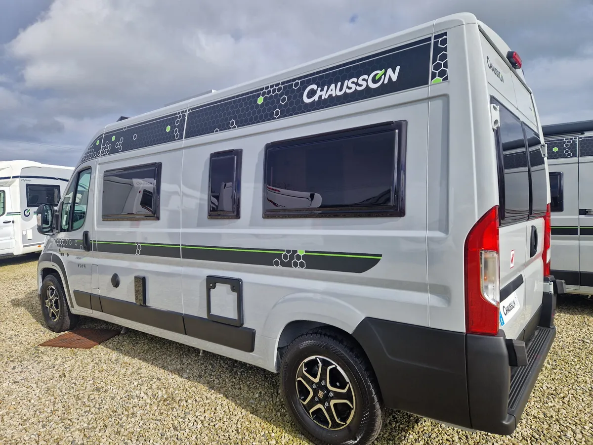 New Chausson V594 Sportline Auto Campervan - Image 4
