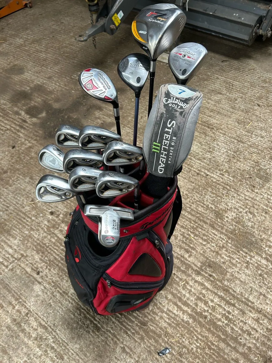 Full set of golf clubs and bag - Image 1