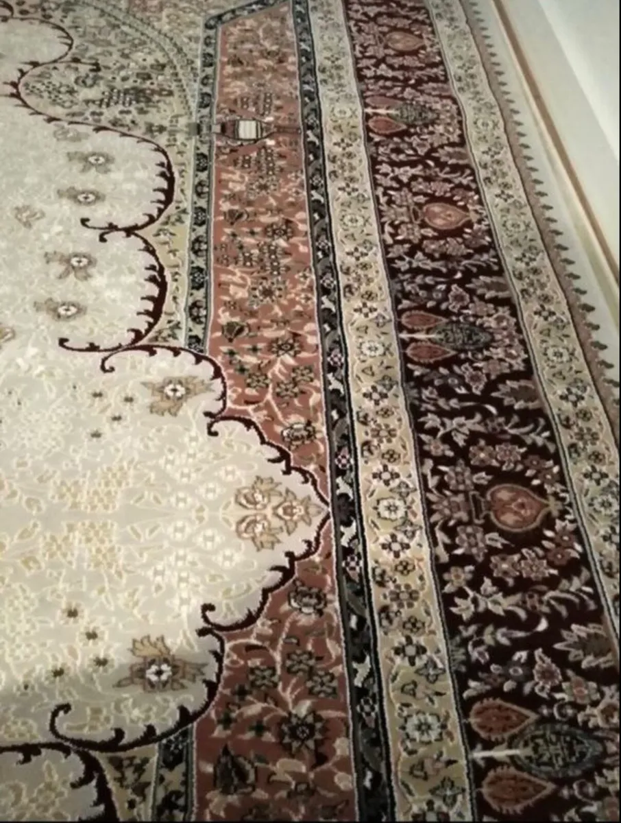 Carpet - Image 3