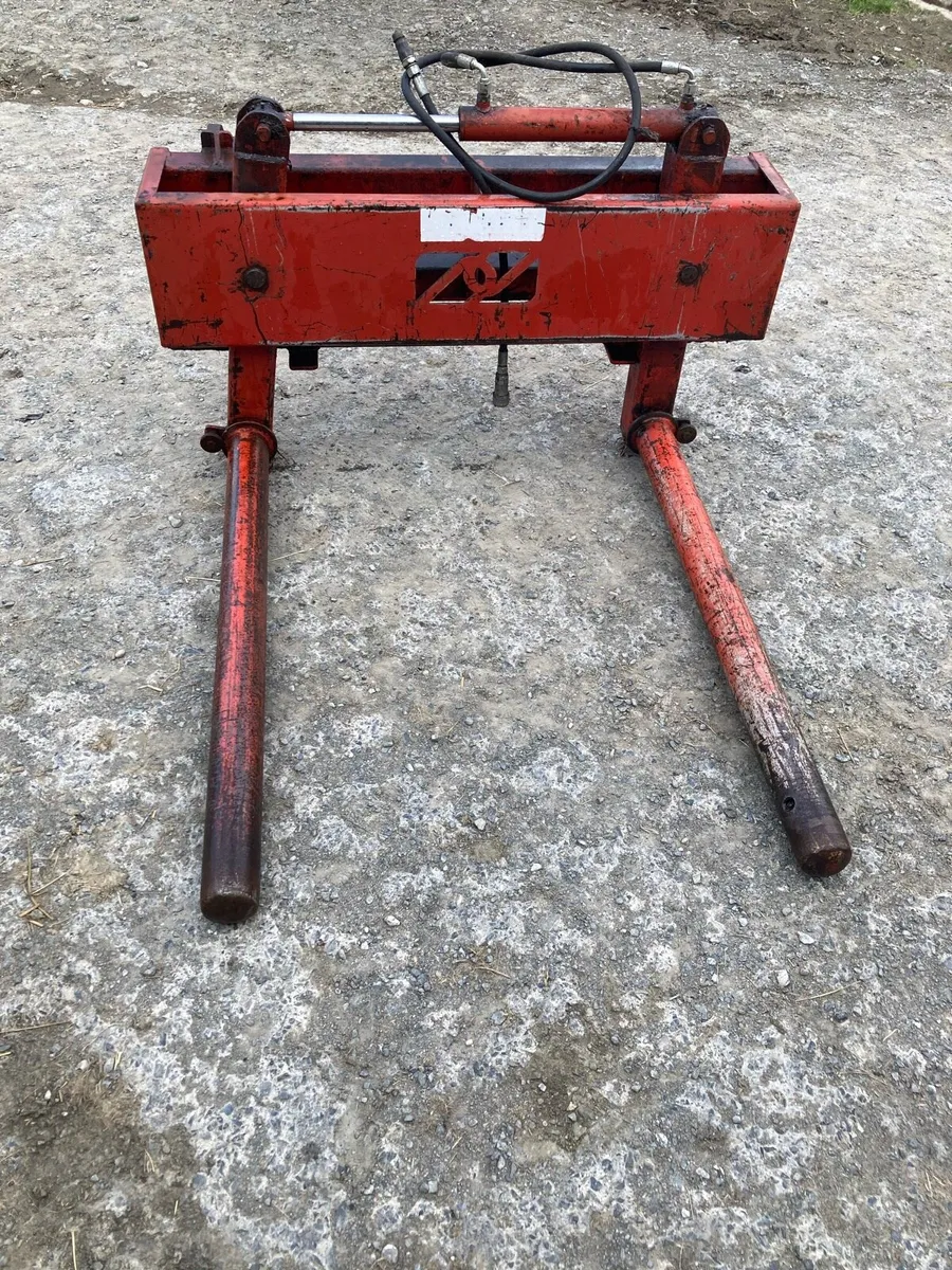 Nugent hydraulic bale handler - Image 2