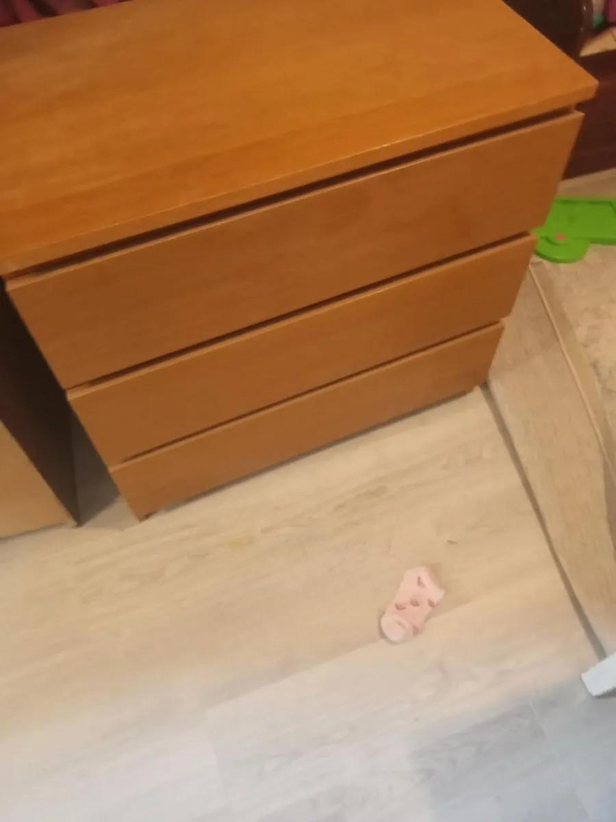 Cheat of drawers