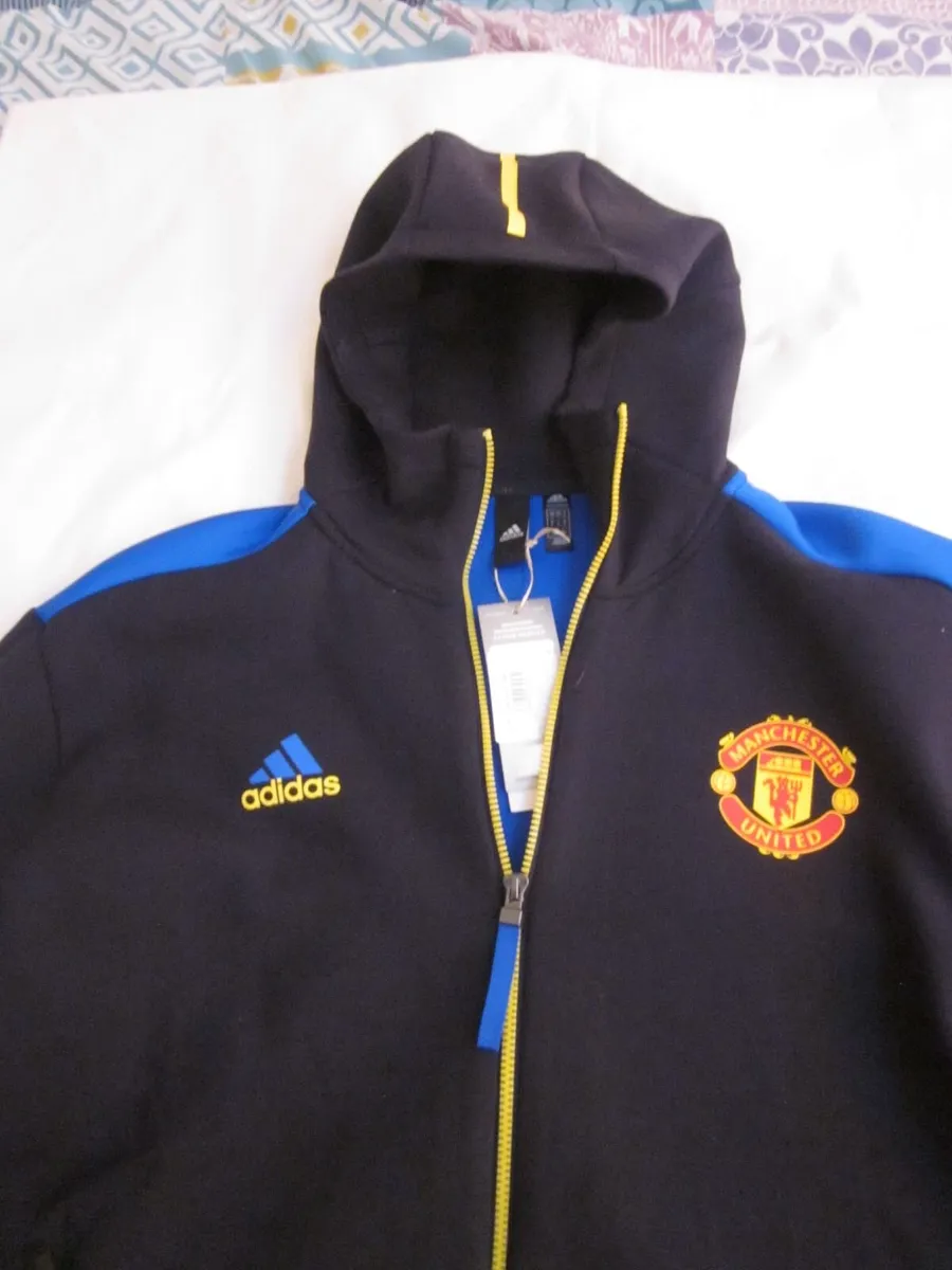 New Mens Adidas Manchester United Anthem Jacket - Image 2