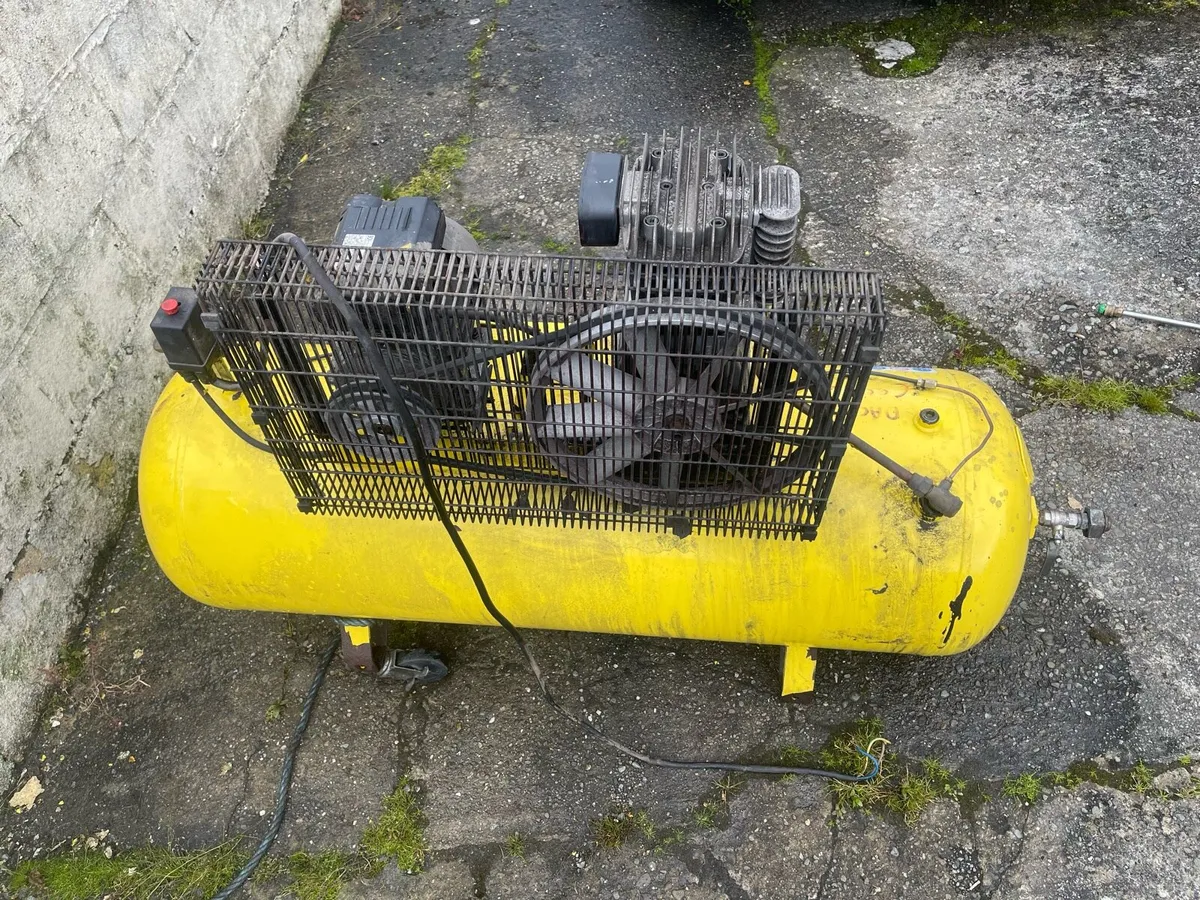 Air compressor - Image 2