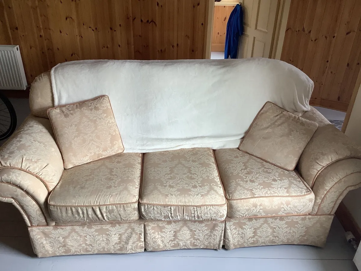 Couch - Image 1