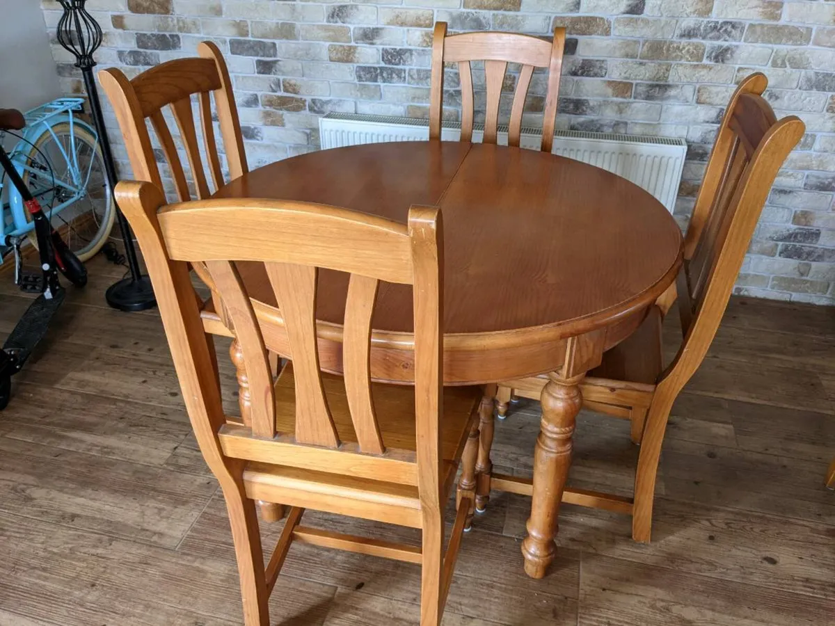 Dining table for 6 - Image 4