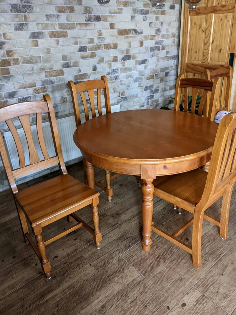 Dining table for 6 - Image 3