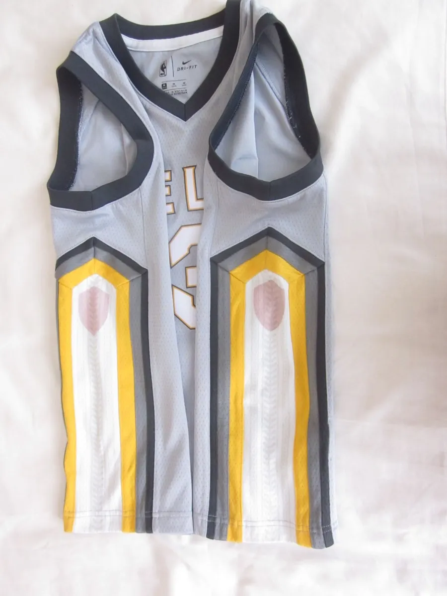 Cleveland Cavaliers NBA Jersey Isaiah Thomas #3 - Image 3
