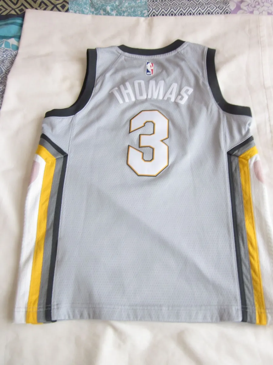 Cleveland Cavaliers NBA Jersey Isaiah Thomas #3 - Image 4