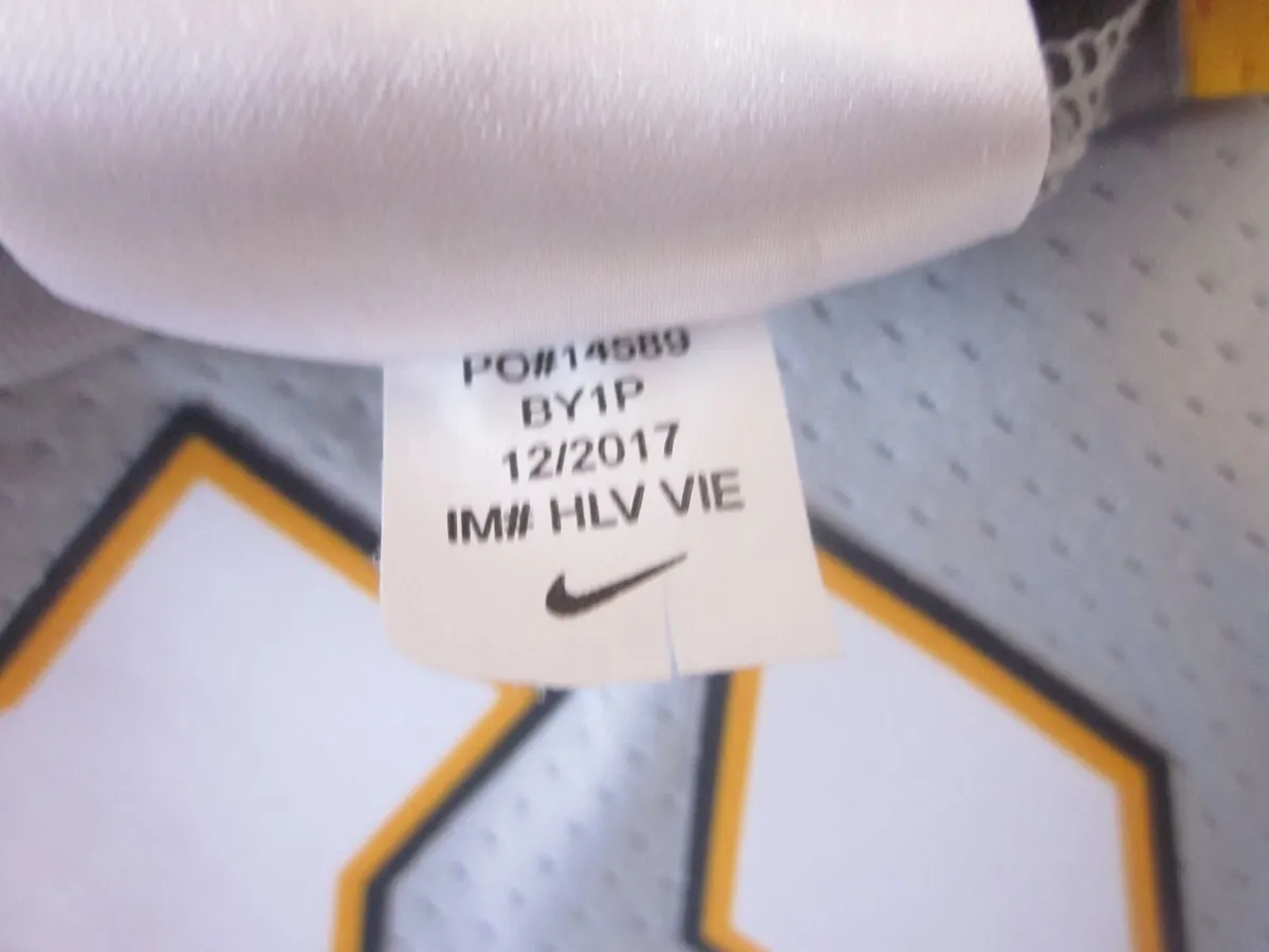 Cleveland Cavaliers NBA Jersey Isaiah Thomas #3 - Image 2